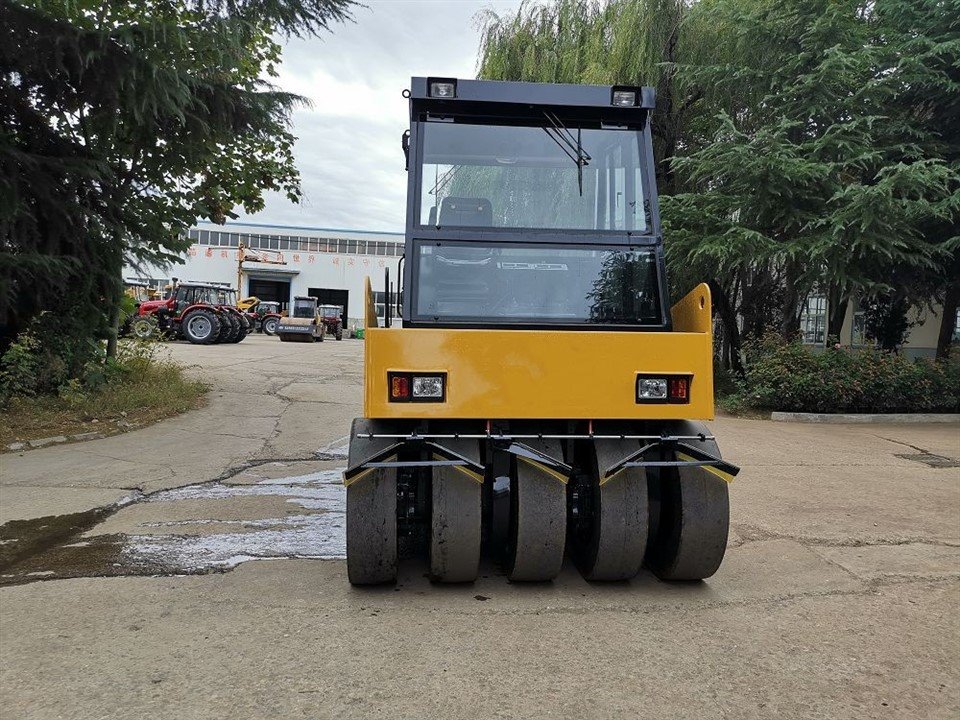 Pneumatic Tyre ROAD ROLLER factory